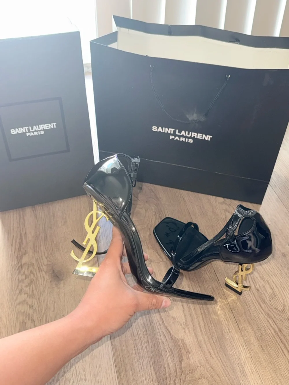 Saint Laurent Black Patent Leather Logo-Heel Sandals - Picture 3 of 5